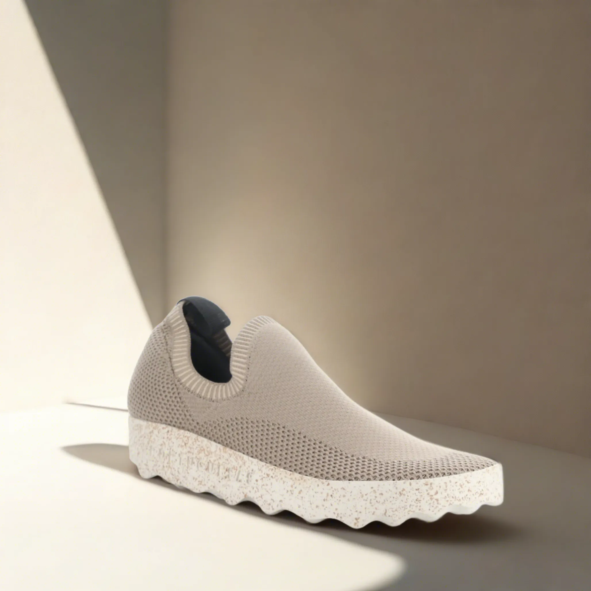 Asportuguesas "Clip" Taupe stretch slip on