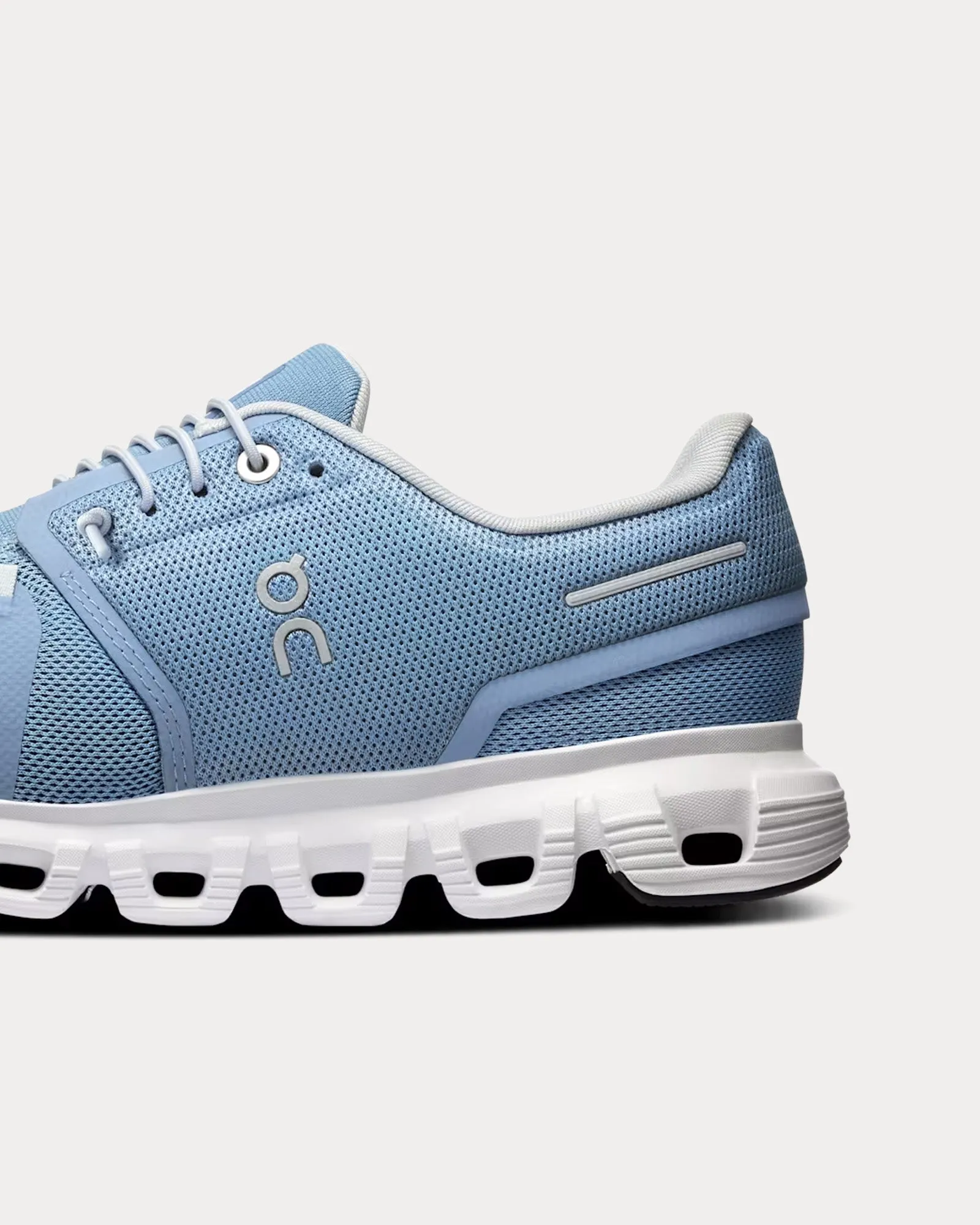 Cloud 6 Chambray / White Running Shoes
