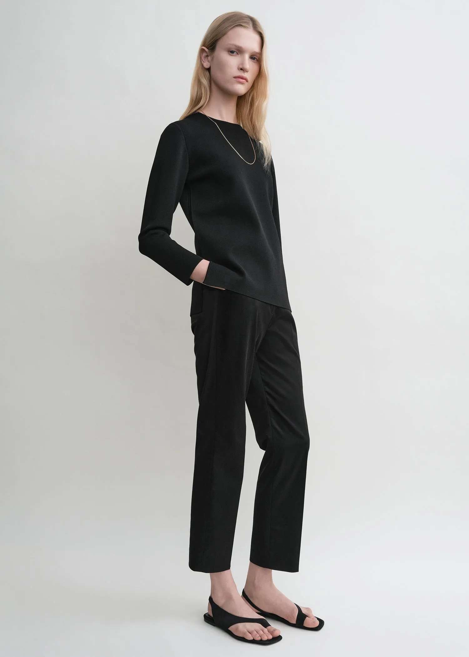 Compact knit black