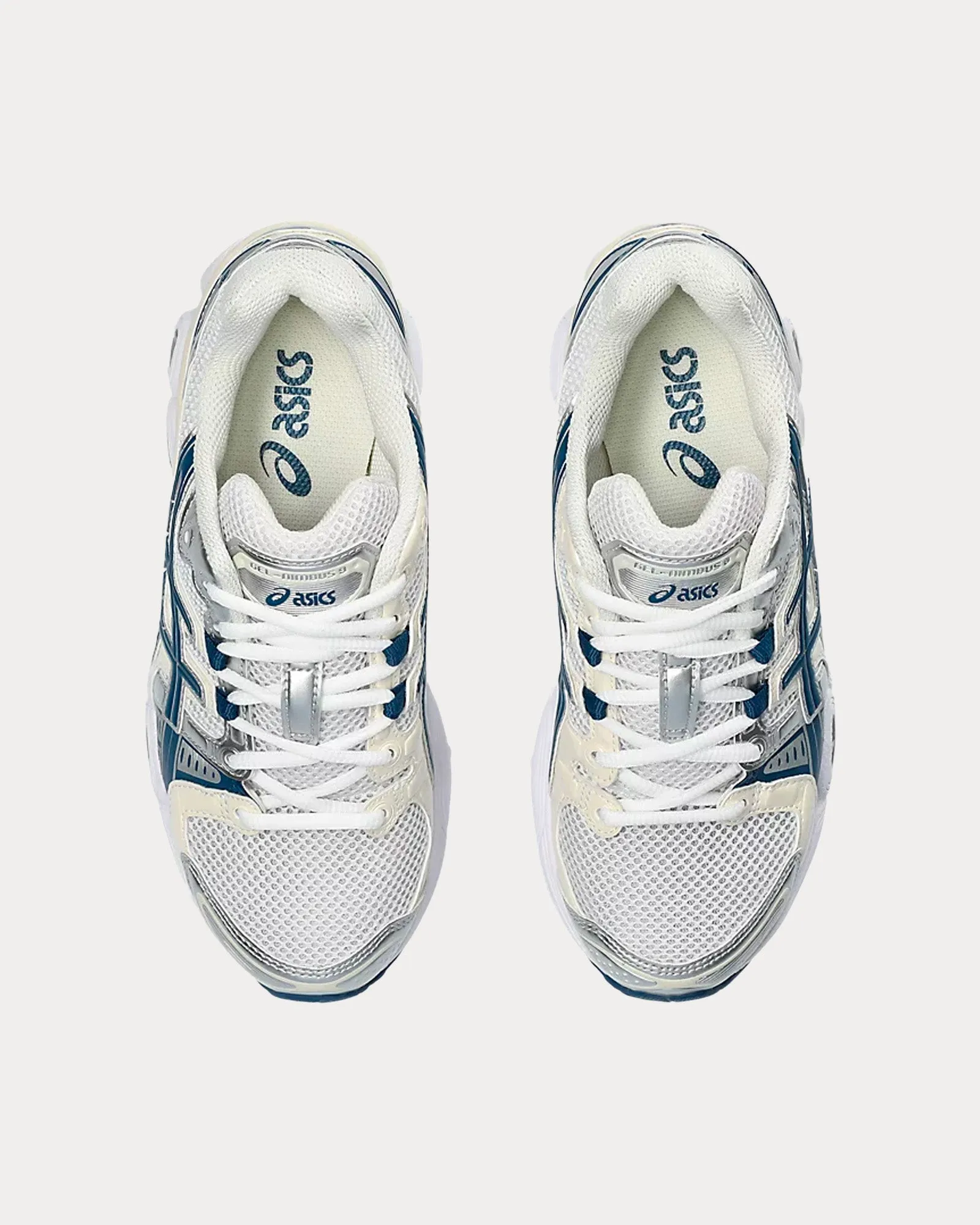 Gel-Nimbus 9 White / Light Indigo Low Top Sneakers