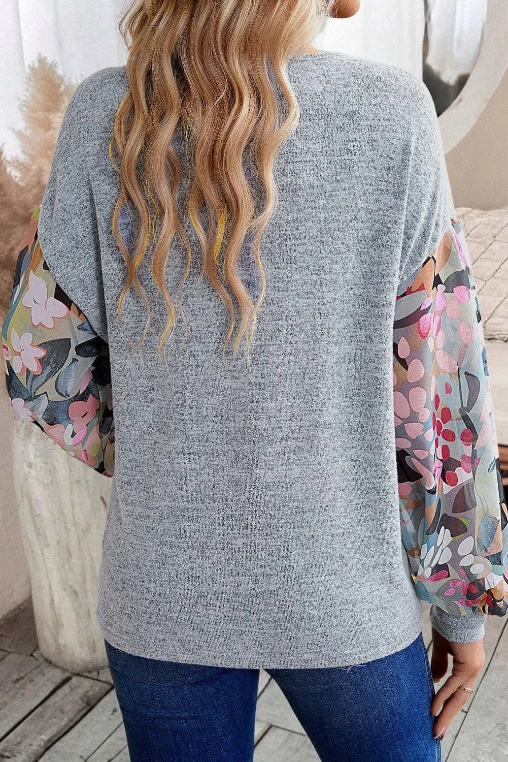 Gray Floral Lantern Sleeve Patchwork Buttoned V Neck Top: Gray / 65%Polyester 30%Viscose 5%Elastane / XL