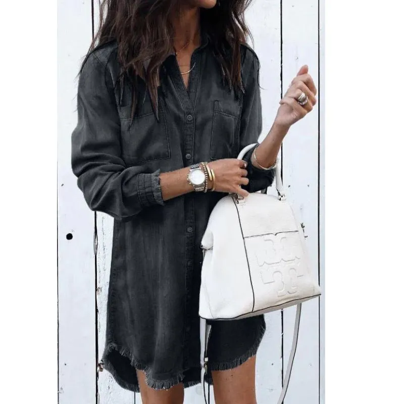 Mira - Modieuze Denim Jurk Met Comfortabele Pasvorm En Stoere Look