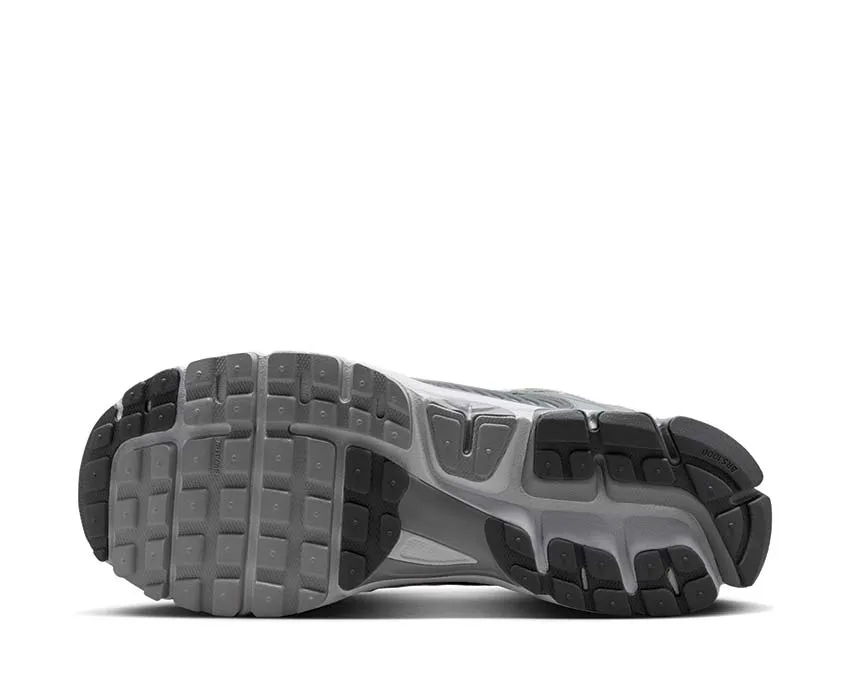 Nike Zoom Vomero 5 "Cool Grey"