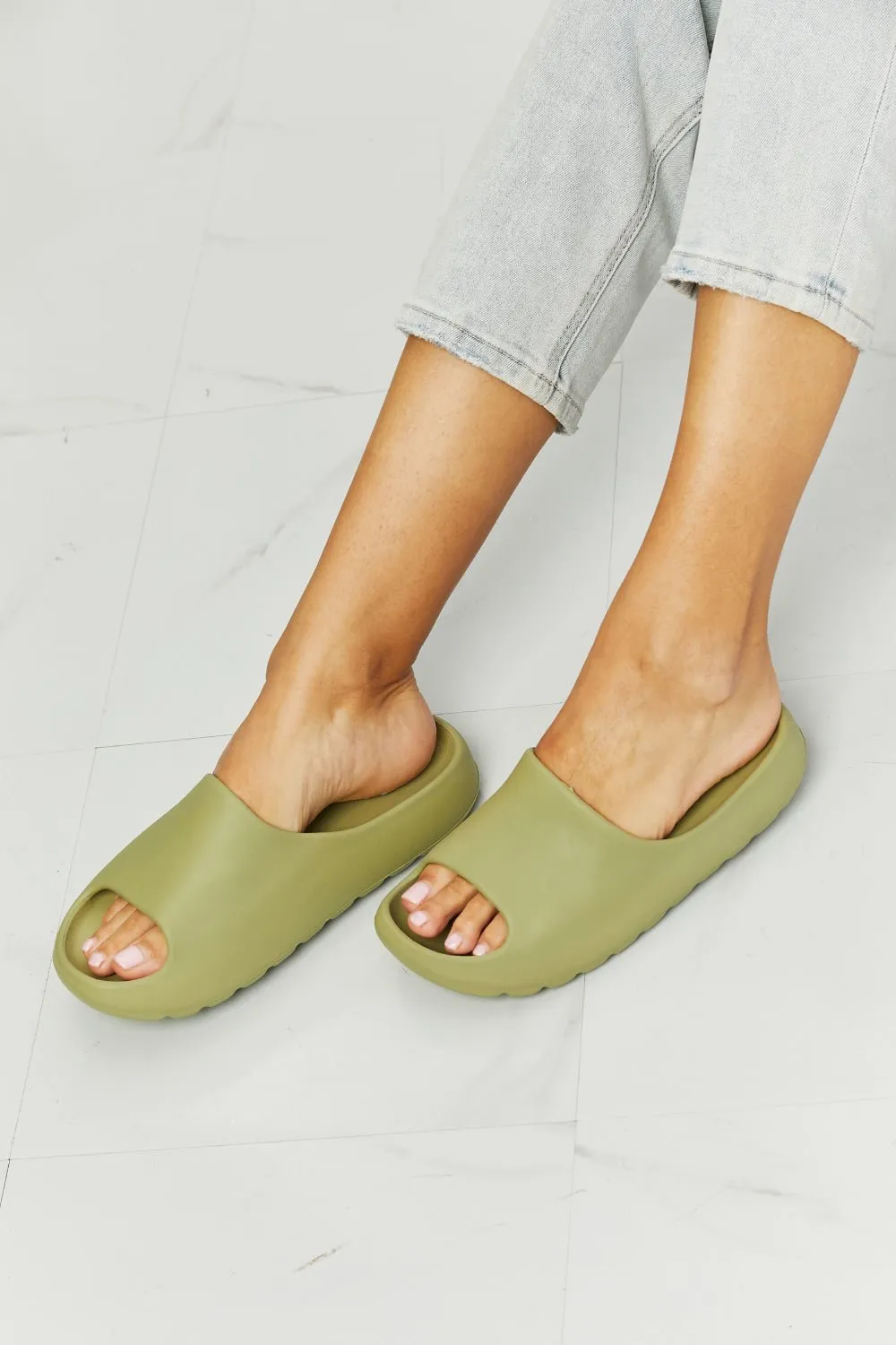 Open Toe Rubber Slide Sandals in Sage