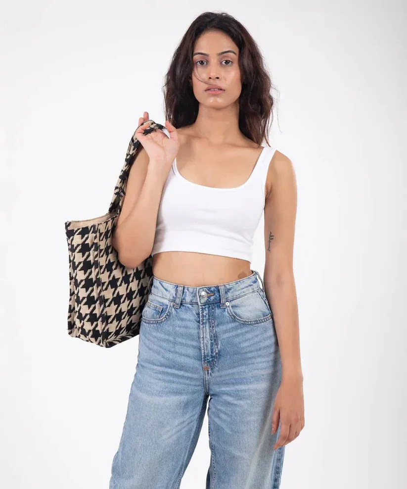 Turn Heads in a Trendy Crop Top
