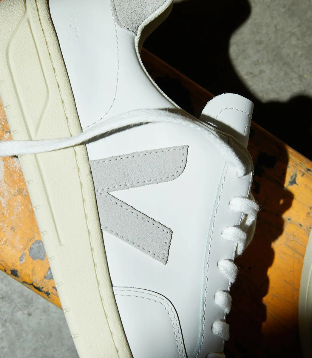 VEJA V-12 Leather Extra White Light-Grey