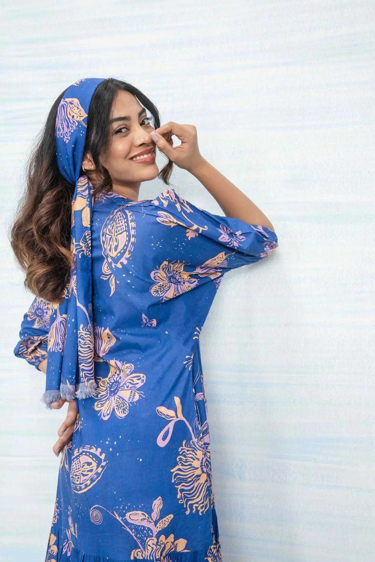 Vidari Midi Dress (Crazy For Blue)