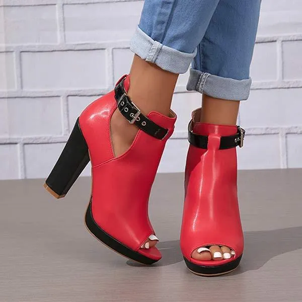 Women's Round-Toe Chunky Heel Buckled Sandals 98890555C
